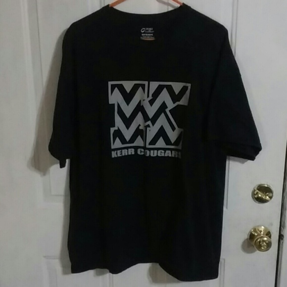 Other - 🌷4/$25🌷C port tee size 2xl